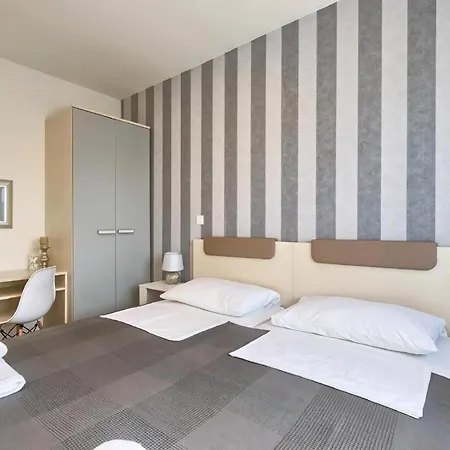 Barmel 2 Mit Balkon بولا
