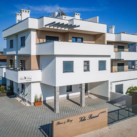 Barmel 2 Mit Balkon Apartment Pula
